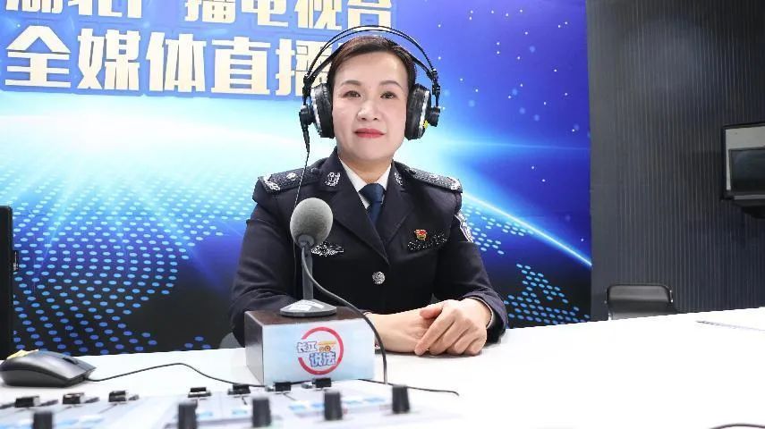 湖北廣電《長江說法》廣播節(jié)目開播近3個月，“廣播+電視+新媒體”融合傳播方式初具雛形