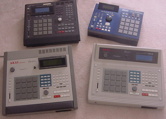 致敬經(jīng)典：AKAI 即將推出 MPC Live II Retro 限量版，采用經(jīng)典奶油白 MPC 配色